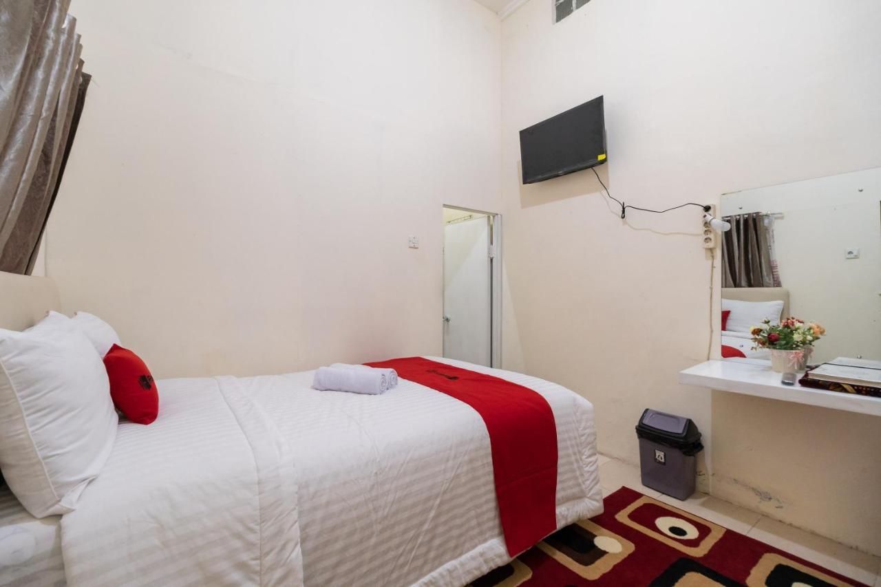 Reddoorz Syariah Near Pasar Aur Kuning Hotel Bukittinggi Exterior foto